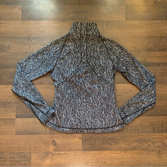 Lululemon Lightly Jacket - Picture 6 of 9